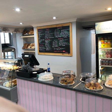 Pippa's Tea Room & Delicatessen